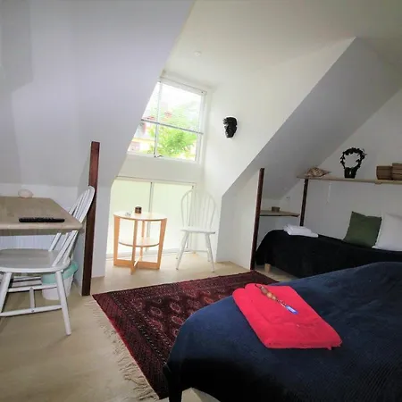 Odense City B&B * אודנזה
