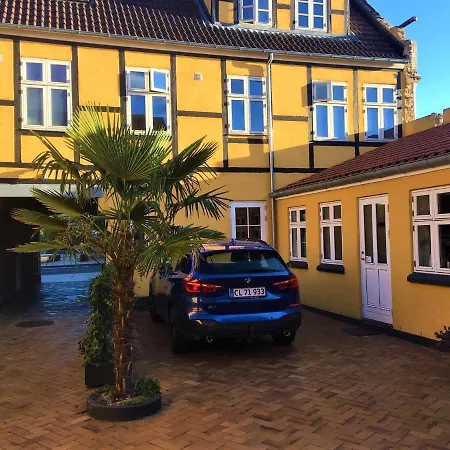 לינה וארוחת בוקר Odense City B&B *